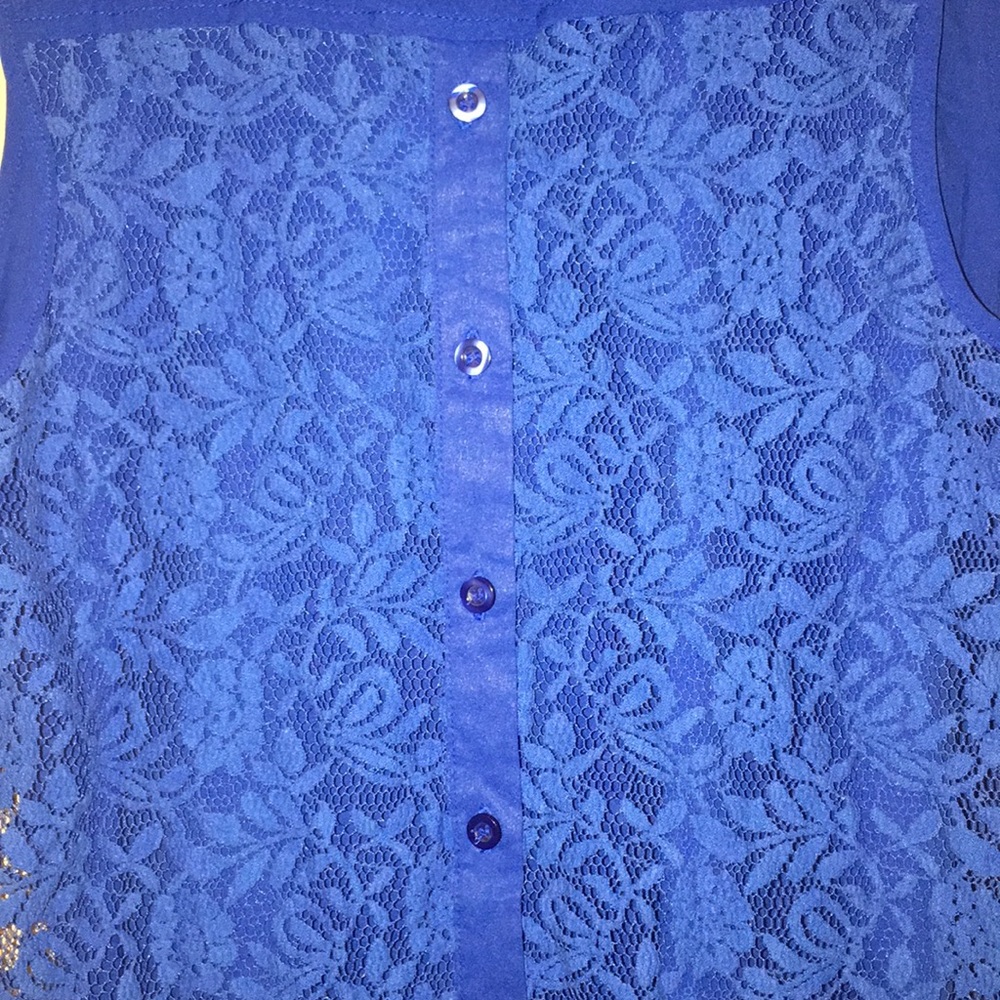 Top - Picture 3 of 8